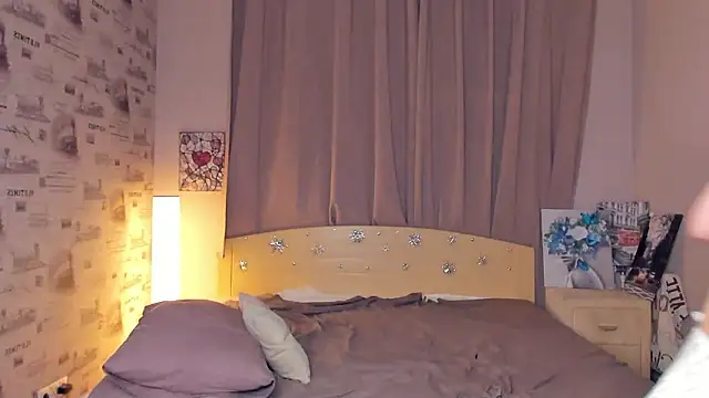 OwlLynn's cam snapshot