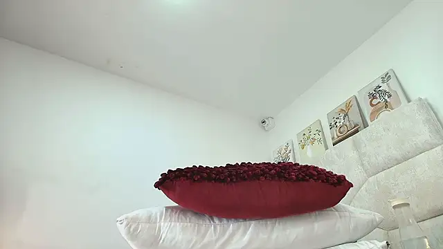 elizawiliamst's cam snapshot