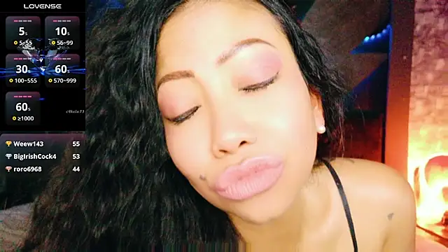 ElyaQuinn's cam snapshot