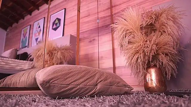 IzzyWild's cam snapshot