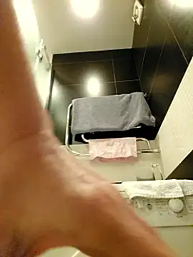 Happy_Gym_Year's cam snapshot