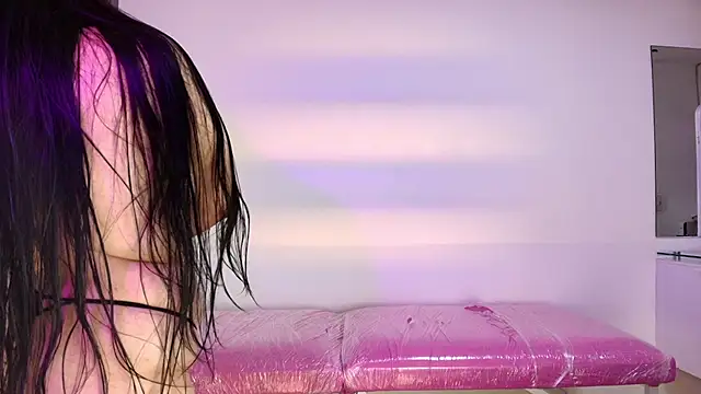 DevaFaluan_'s cam snapshot