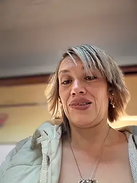 MAGDALAKOVANOVA's cam snapshot