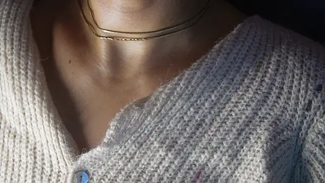 -AyeshaSinghania-'s cam snapshot