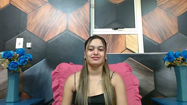 indianclassic18's cam snapshot