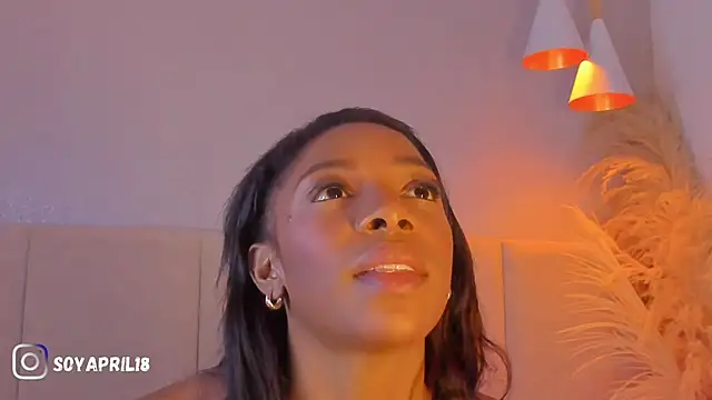 aprilebony_'s cam snapshot