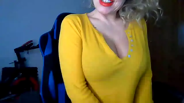 LARACRUZ30's cam snapshot