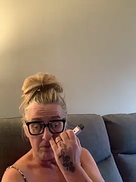 Mrsmoggy's cam snapshot