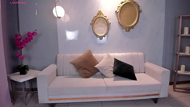 VeronicaBlue's cam snapshot