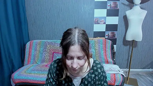 pa1e_pr1ncess's cam snapshot