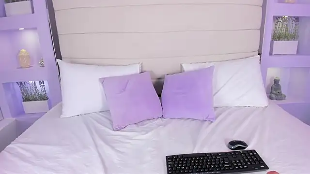 AmyColman_'s cam snapshot