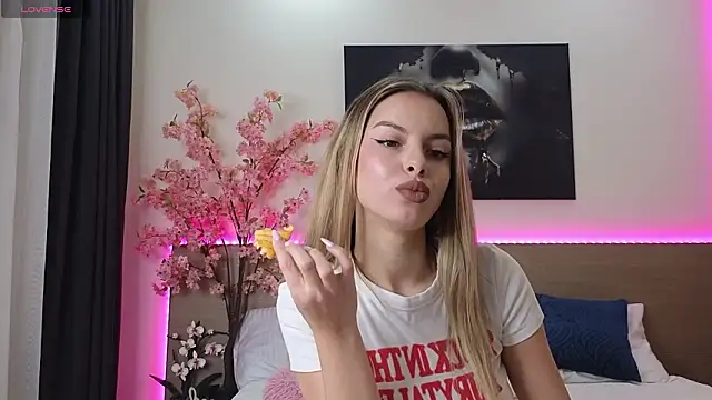 anexblondie's cam snapshot