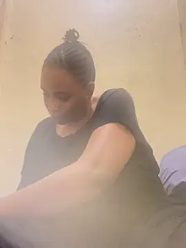 milky_mom's cam snapshot