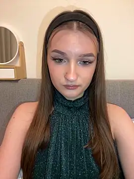 AdelinaEmber's cam snapshot