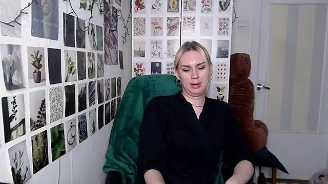 CapriScorpion live sex cam