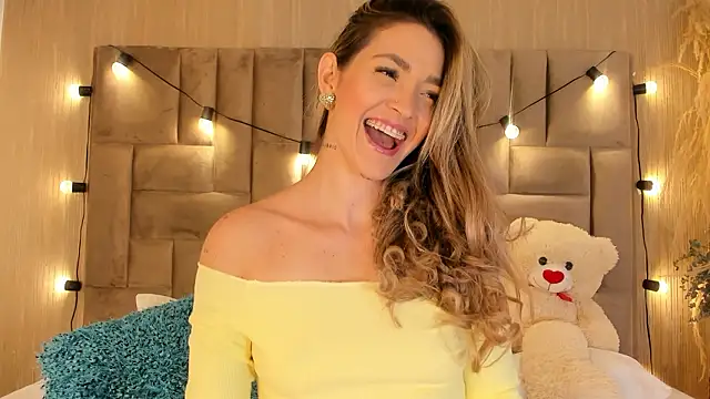 ClaradelMar's cam snapshot