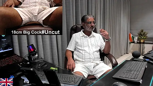 OnlineBossUK live sex cam