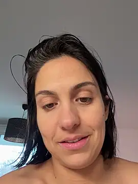 LaPetiteKim live sex cam