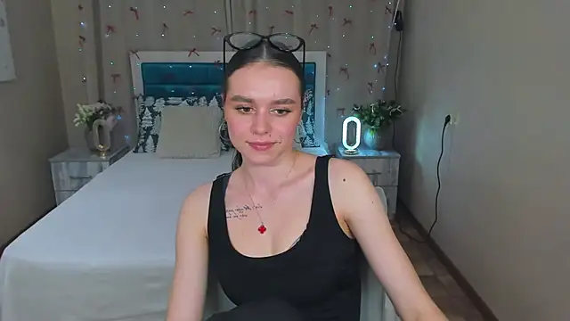 EmelyMason live sex cam
