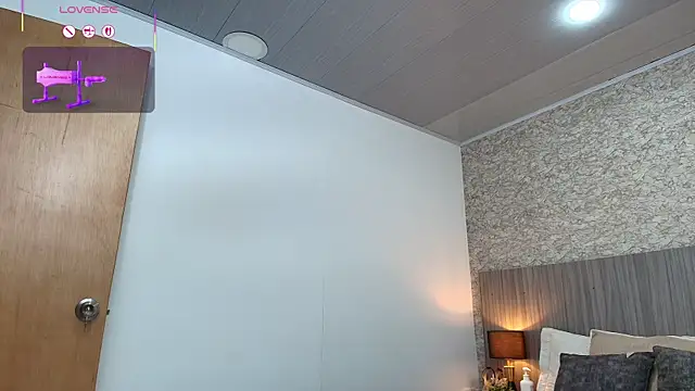 nicol_alvarez's cam snapshot