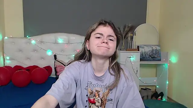 TinaRedly's cam snapshot