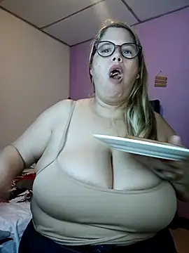 EllisW8's cam snapshot