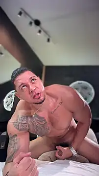 MassimoWalton2 live sex cam