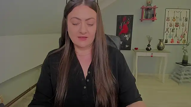 MistressDarrah's cam snapshot