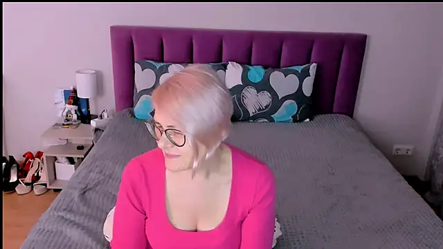 sabrinamacmarren's cam snapshot