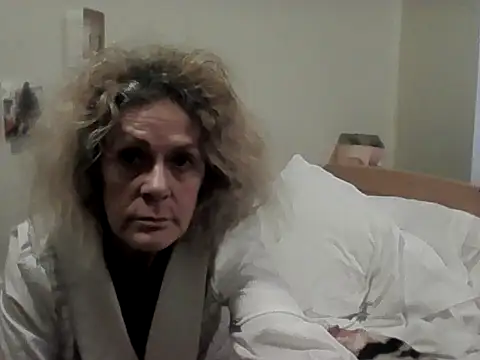 Latex_shantie's cam snapshot