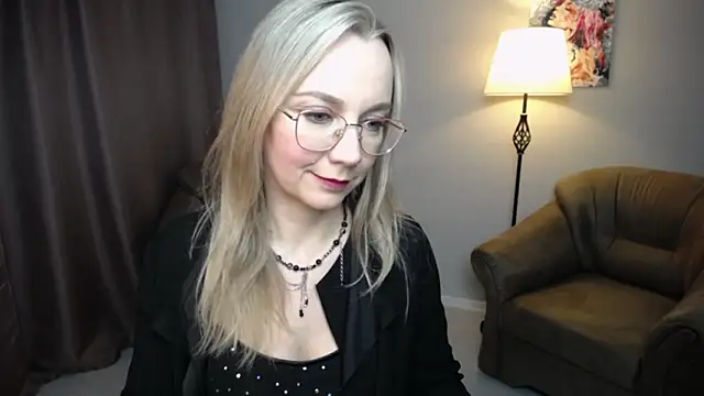 Ava_Elior's cam snapshot