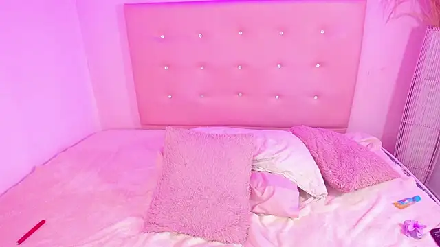 GEANNAROSE live sex cam