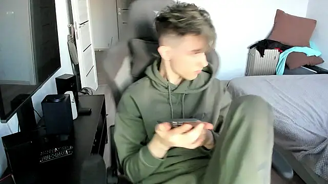 James_Mills live sex cam