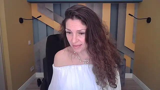 EllaLong's cam snapshot