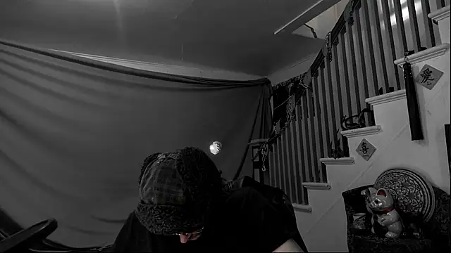 MasterDaddyCool's cam snapshot