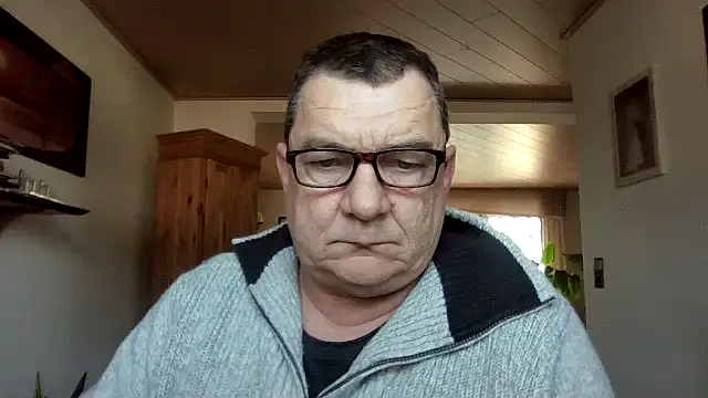 Nobbie444 live sex cam