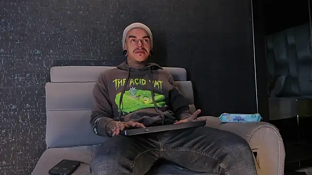 kaletattoo's cam snapshot