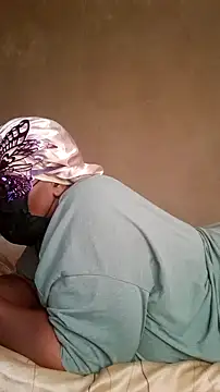 STUFUZASABO's cam snapshot