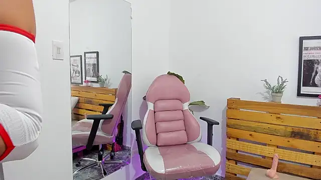 Naughty_Vanessa_'s cam snapshot