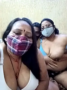 LoveOnStream's cam snapshot