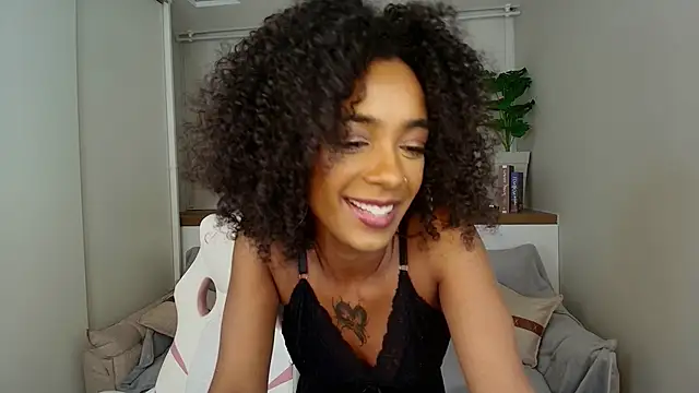 Lisa_Sutton's cam snapshot