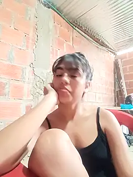 triana-hot18's cam snapshot