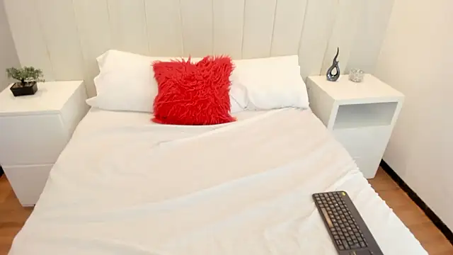 LunaAngell_'s cam snapshot