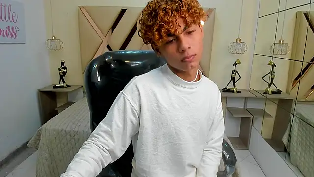 Anyelo_Twink live sex cam