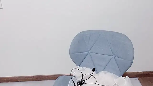 Queen_ww's cam snapshot