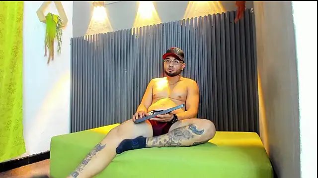 CHRISTIAN_PARKERR live sex cam