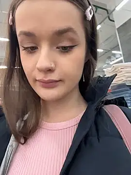 KittyQueeny live sex cam