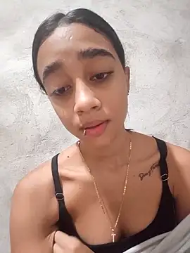 Zoe_Sweett18 live sex cam