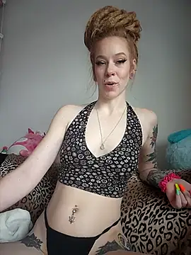 LucidLucy live sex cam