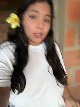 moncerrat_luna's cam snapshot